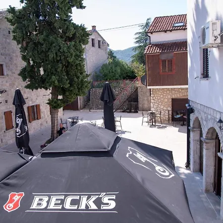 Leo I Nina Trebinje