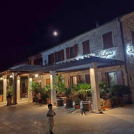 アパート Leo I Nina