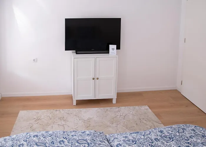 アパート Leo I Nina *